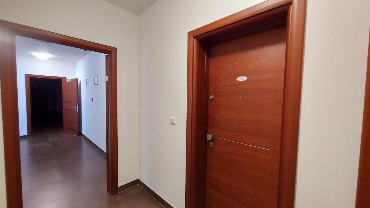Apartment Moser 1303 Karlovy Vary Exterior photo